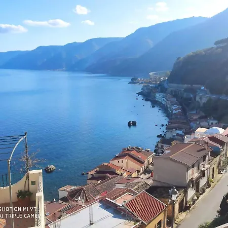 Lägenhet La Terrazza Sul Borgo Di