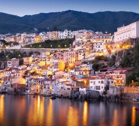 La Terrazza Sul Borgo Di Lägenhet Scilla
